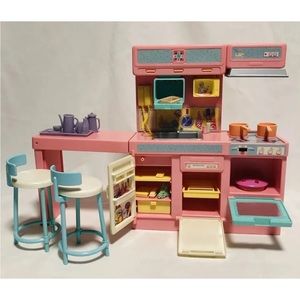 1991 Meritus Sounds and Lights Kitchen Set / Barbie Compatible